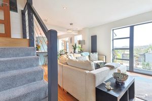 Photo 9- click for photo gallery